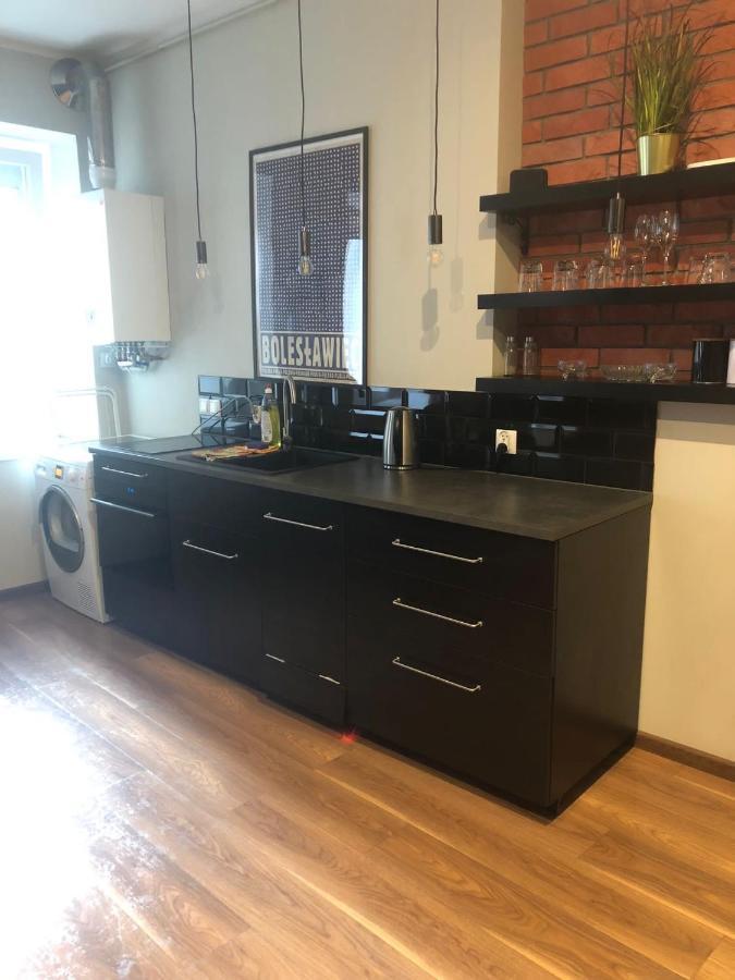 Apartament Srodmiescie 1 Sypialnia Oraz 1 Salon Wałbrzych Extérieur photo